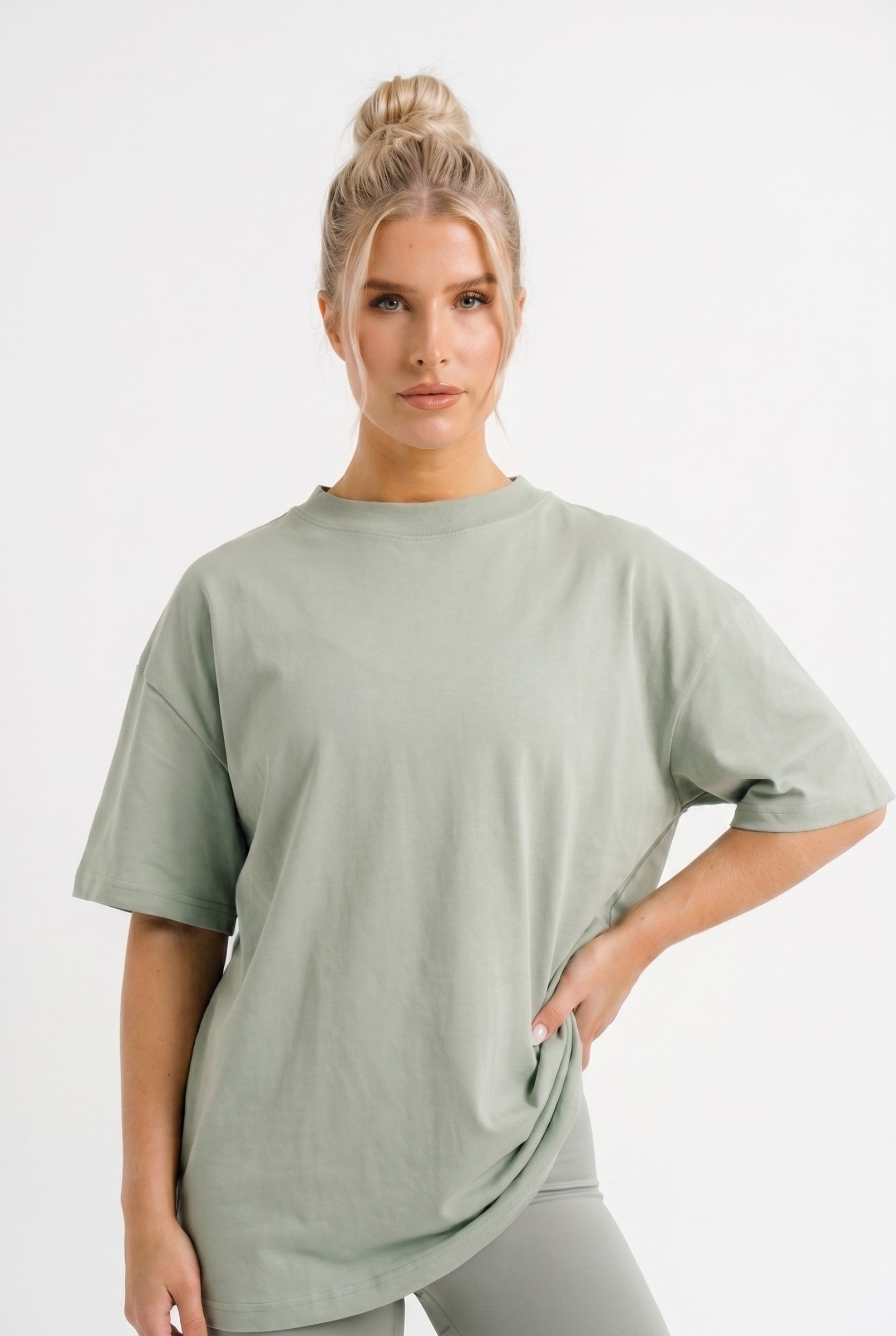 Women's Effortless Lift Oversized Graphic T-Shirt | Wren & Co.